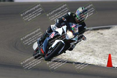 media/Sep-21-2025-TrackDaz (Sun) [[277c75b276]]/C Group/1240pm (Turn 2)/
